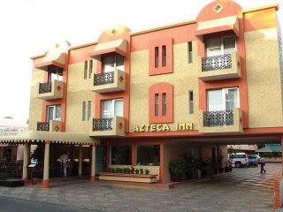 Hotel Azteca Inn