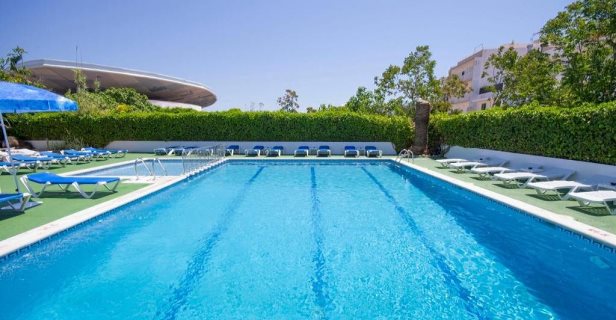 Hotel Azuline Llevant