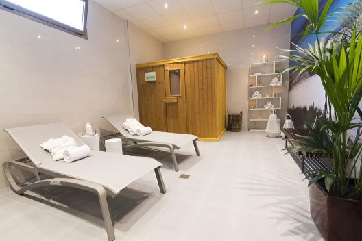 Hotel Azuline Pacific