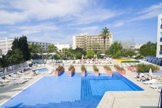 Hotel Azuline Pacific