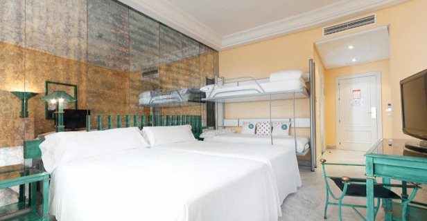 Hotel Azz Merida Medea