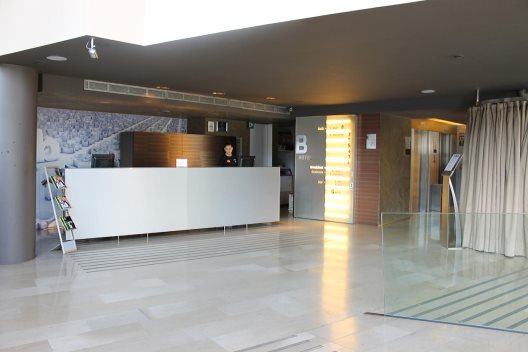 Hotel B