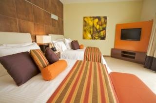 Hotel B2b Plaza Malecón Cancún & Convention Center
