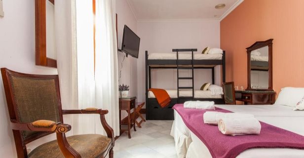 Hotel Baco
