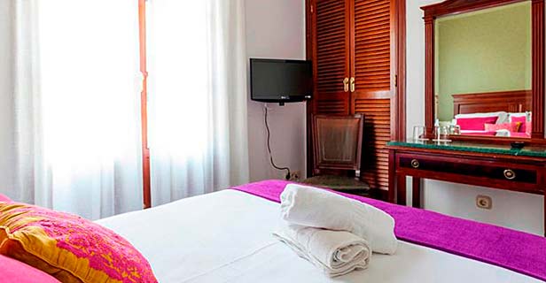 Hotel Baco