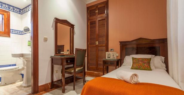 Hotel Baco