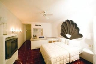 Hotel Bahia & Beach Club