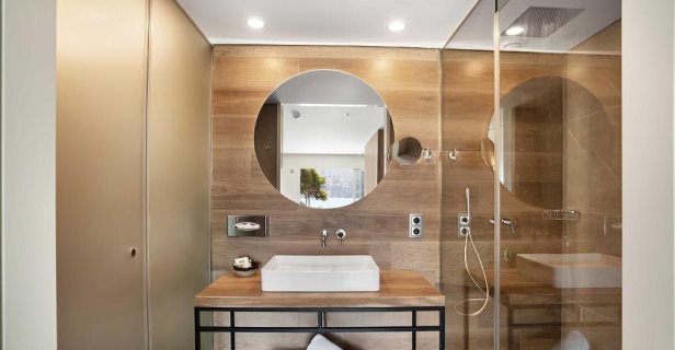 Hotel Bahia Camp De Mar Suites