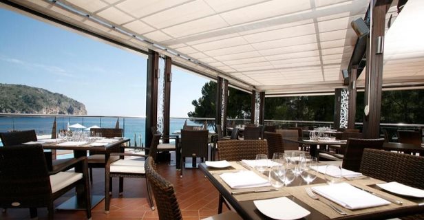 Hotel Bahia Camp De Mar Suites