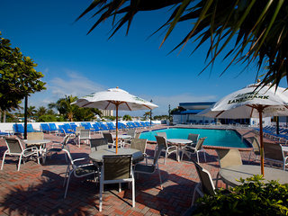 Hotel Bahia Mar Beach Resort & Yachting Center