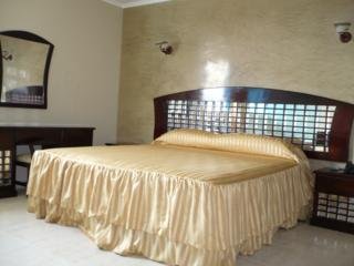 Hotel Bahia Suites