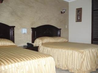 Hotel Bahia Suites