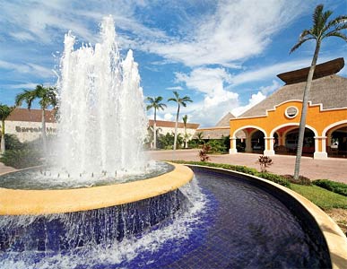 Hotel Barcelo Maya Colonial & Maya Tropical All Inclusive