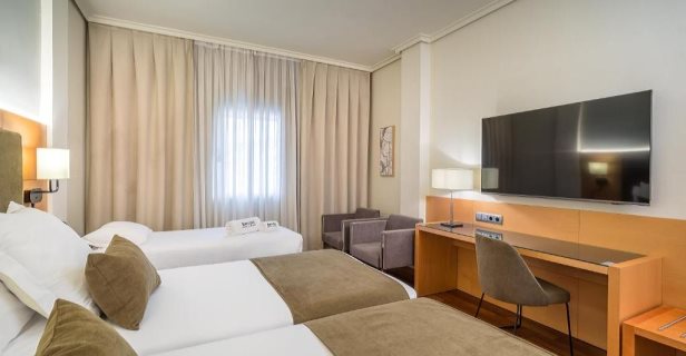 Hotel Barceló Murcia 7 Coronas