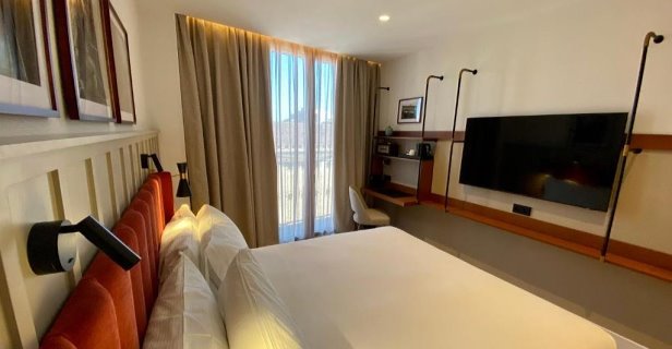 Hotel Barcelona Via Sants By Hilton