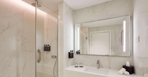 Hotel Barcelona Via Sants By Hilton