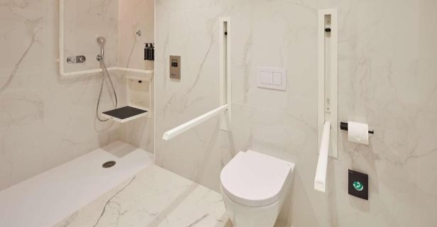 Hotel Barcelona Via Sants By Hilton