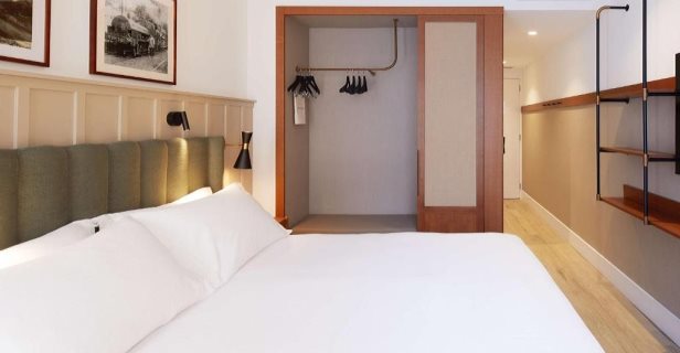 Hotel Barcelona Via Sants By Hilton