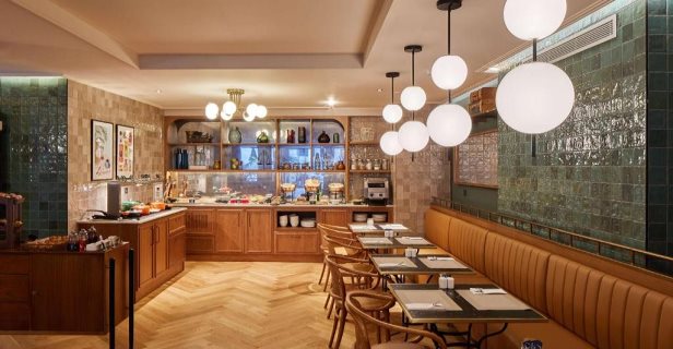 Hotel Barcelona Via Sants By Hilton