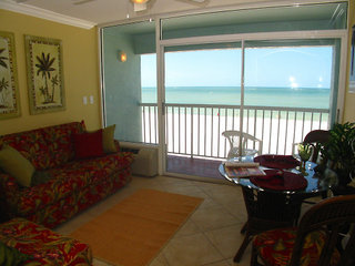 Hotel Barefoot Beach Resort