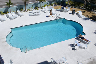 Hotel Barefoot Beach Resort