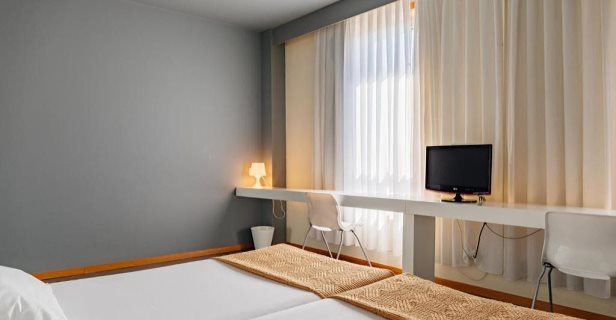 Hotel Basic Braga By Axis