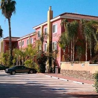 Hotel Baymont Inn And Suites Anaheim