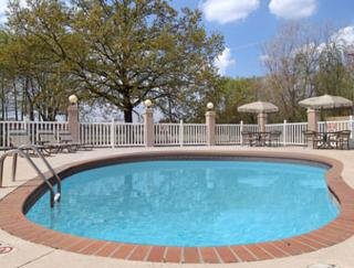 Hotel Baymont Inn And Suites Memphis East