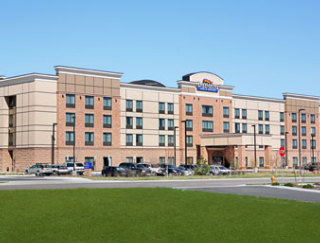 Hotel Baymont Inn & Suites Denver International Airport