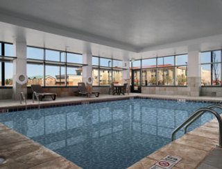 Hotel Baymont Inn & Suites Denver International Airport