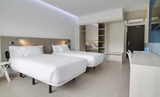 Hotel B&b Donostia San Sebastián Aeropuerto