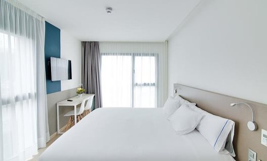 Hotel B&b Donostia San Sebastián Aeropuerto
