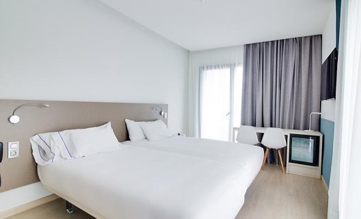 Hotel B&b Donostia San Sebastián Aeropuerto