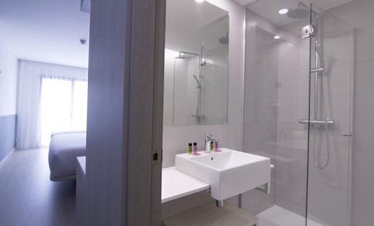 Hotel B&b Donostia San Sebastián Aeropuerto