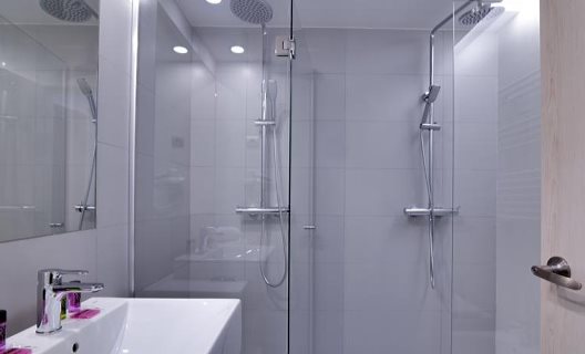 Hotel B&b Donostia San Sebastián Aeropuerto