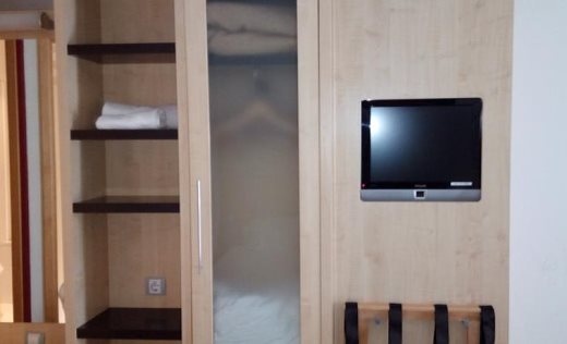 Hotel B&b Girona 3