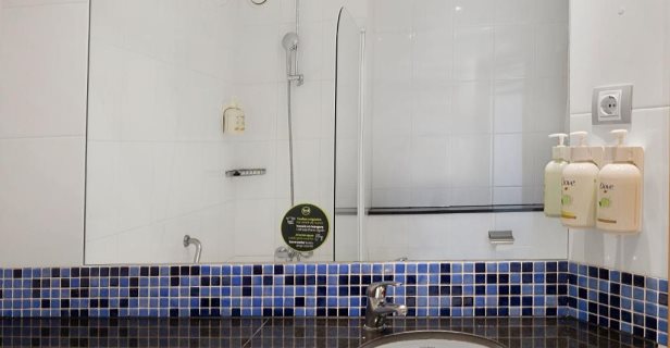 Hotel B&b Girona 3