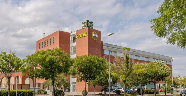 Hotel B&b Girona 3