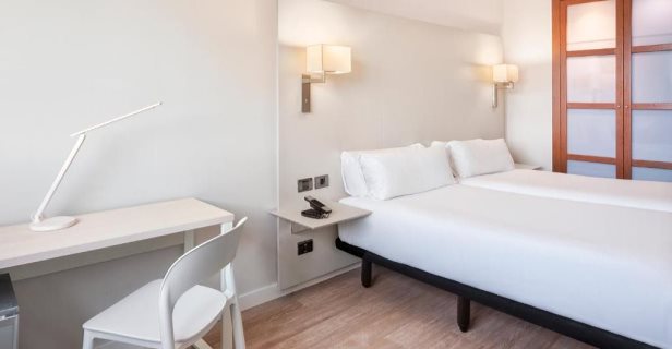 Hotel B&b Granada Estación