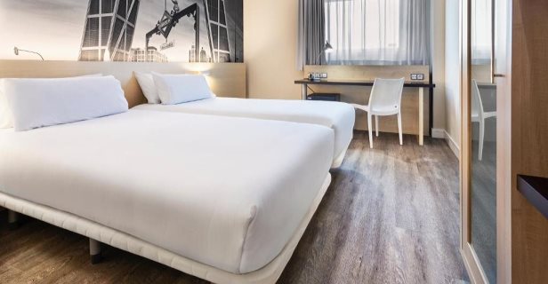 Hotel B&b Madrid Aeropuerto T1 T2 T3