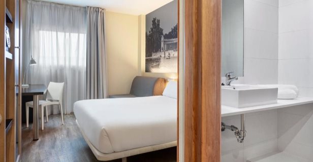 Hotel B&b Madrid Aeropuerto T1 T2 T3