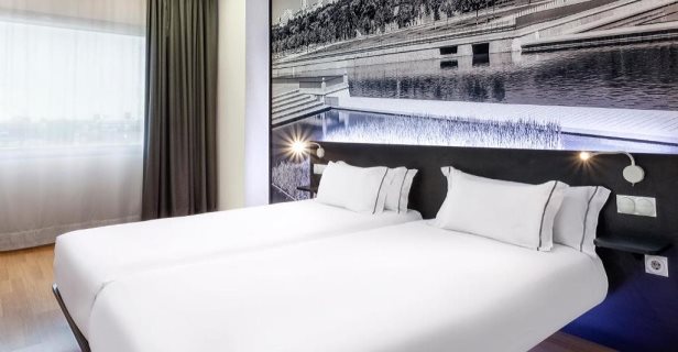Hotel B&b Madrid Aeropuerto T4