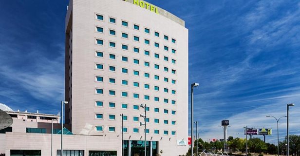 Hotel B&b Madrid Aeropuerto T4