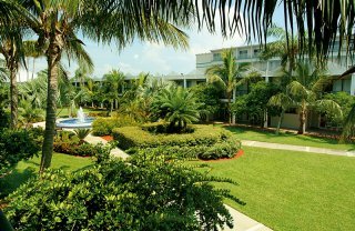 Hotel Beachcomber Beach Resort