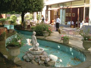 Hotel Bedford