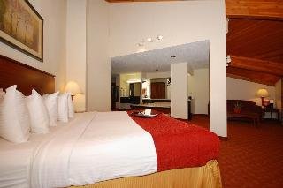 Hotel Best Western Plus Lakewood Inn