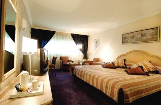 Hotel Best Western Plus Paris Orly Airport