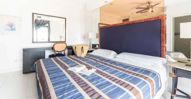 Hotel Beverly Hills Heights