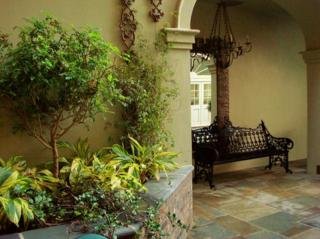 Hotel Bienville House