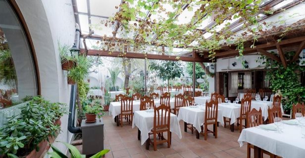 Hotel Blanco Y Verde